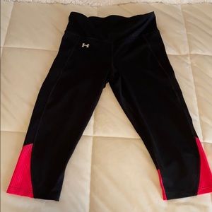 UA heat gear compression legging with pink mesh
